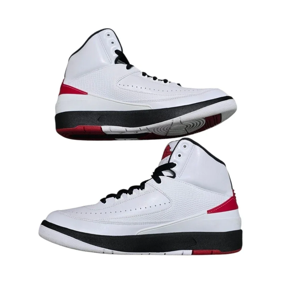 Air Jordan 2 Retro OG Chicago Sneakers Mens Size 9.5 White Red Black DX2454-106